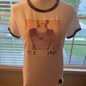 Taylor Swift 1989 shirt
